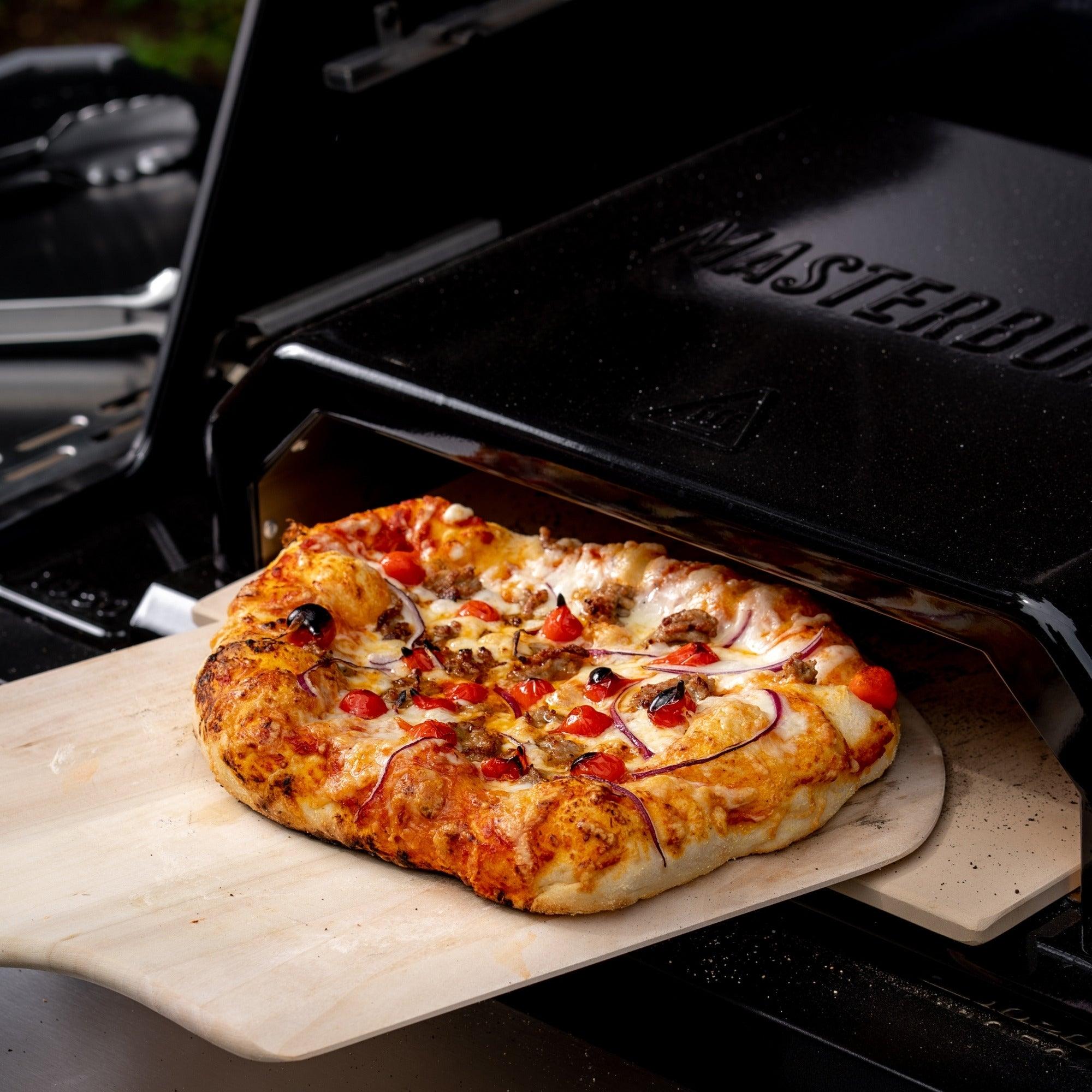 Masterbuilt 800 BBQ with Pizza Oven Attachment